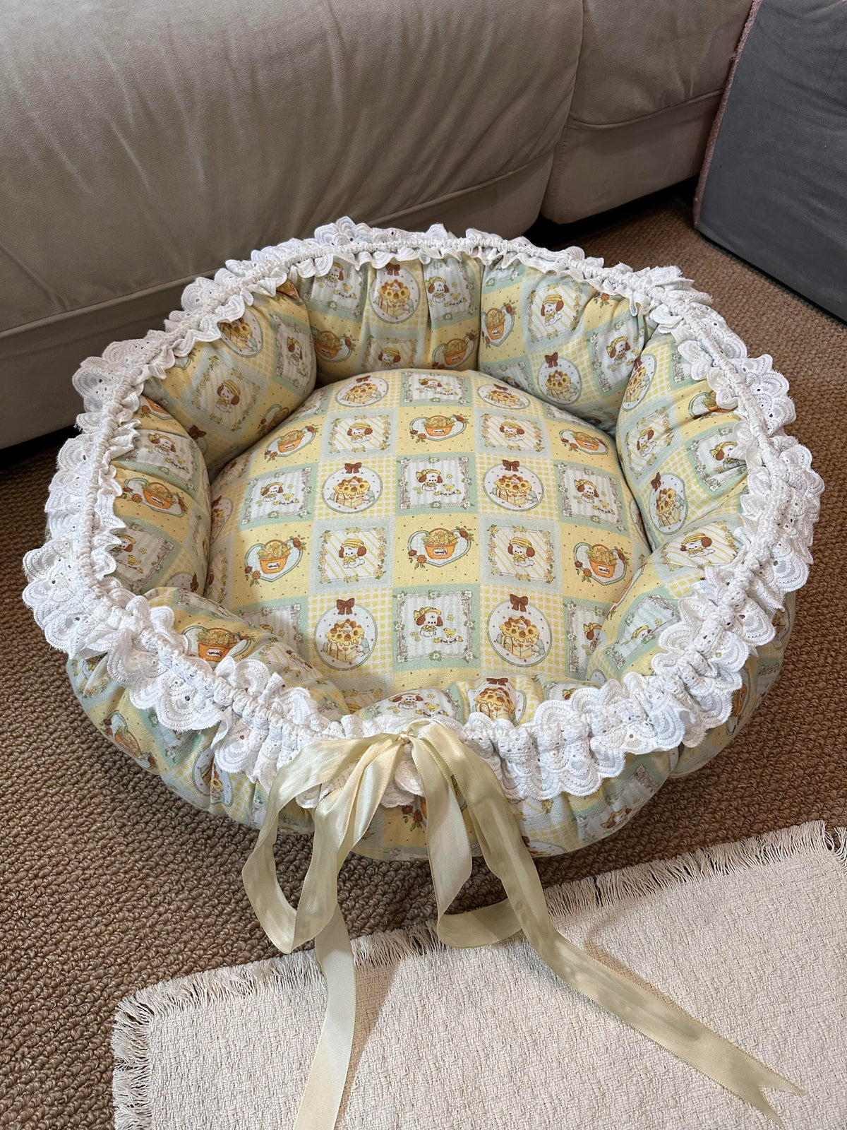 Lace Round Flower Pet Bed Sewing Pattern S-XL | A4 Printable PDF Sewing Tutorial, Cute Donut Cat Bed Digital Sewing Pattern