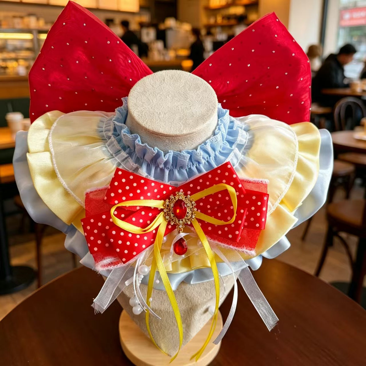 Cute Lace Stretch Pet Bib – Princess Neckerchief for Small Dogs & Cats