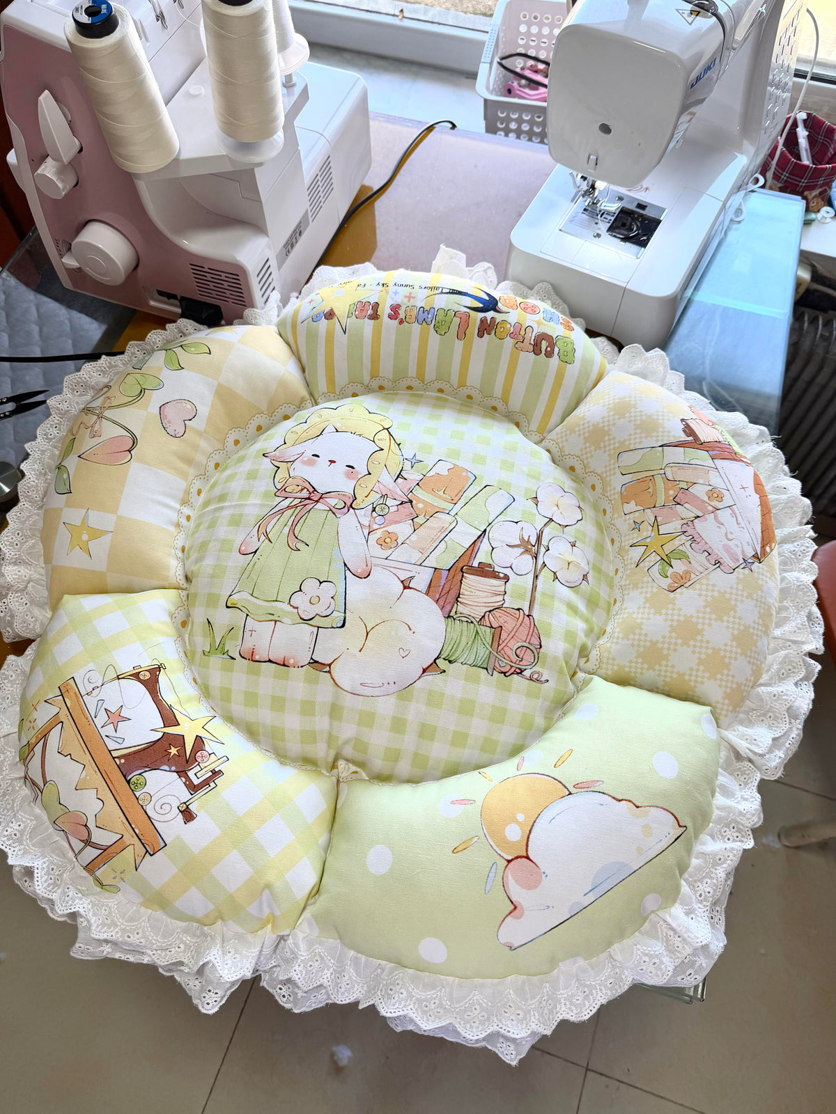 Sewing Tutorial + Petal Pet Bed Pattern (S–L) — Beginner-Friendly Flower Dog & Cat Bed PDF, Instant Download