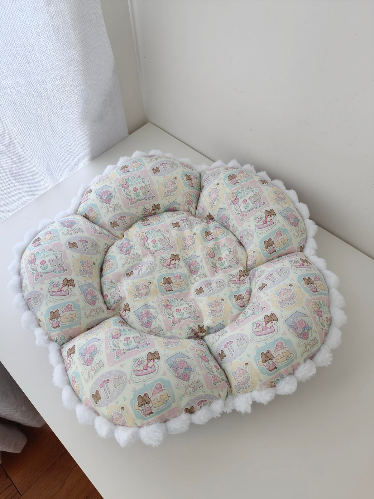 Sewing Tutorial + Petal Pet Bed Pattern (S–L) — Beginner-Friendly Flower Dog & Cat Bed PDF, Instant Download
