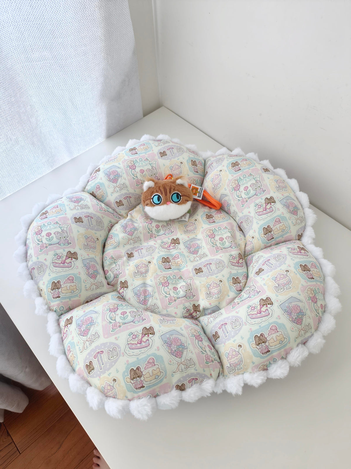 Sewing Tutorial + Petal Pet Bed Pattern (S–L) — Beginner-Friendly Flower Dog & Cat Bed PDF, Instant Download