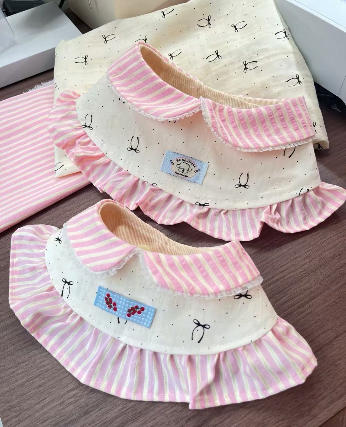Preppy Ruffle Collar Dog Bandana Sewing Pattern PDF | Tie-Strap Peter Pan Pet Bib | Sizes M–L